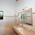 Ficula Vell Beachfront With Private Pool